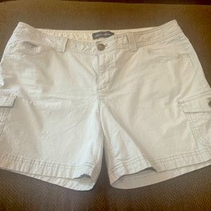 Women’s Eddie Bauer Cargo Shorts, Sz 14